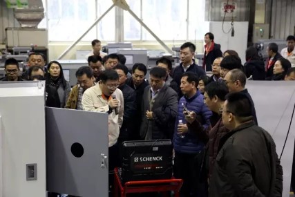 werkzeugmaschinendrehbankgeistesgroßhandelshersteller supplie Servomotor-CAK80285 China cnc-Drehbankmaschinenpreis cnc Drehen