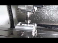 4 Achsen Bohr-Tapping-Zentrum DTC500 CNC-Vertikalverarbeitung FANUC CNC-Fräsmaschine