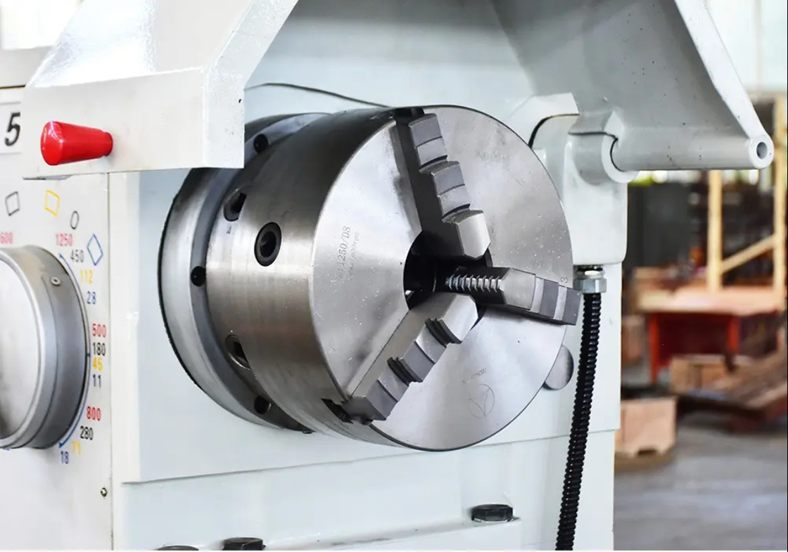 Schwerlast-Gap-Bett Drehmaschine CA6180 Loch-Tropf-Spindel 105mm Manuelle Drehmaschine