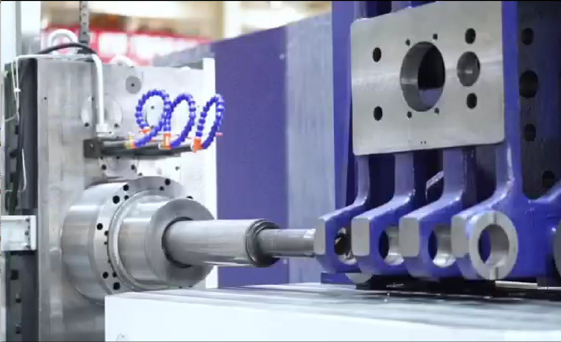 SMTCL Schwere horizontale 5-Achsen-Fräsmaschine PBC130R CNC-Bearbeitungszentrum Fräsmaschinen