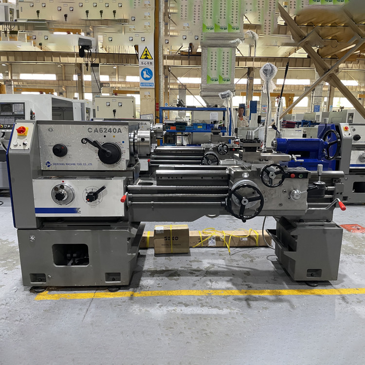 SMTCL Horizontale Drehmaschine CA6140B/A 2000mm Manuelle Drehmaschine für Stahl