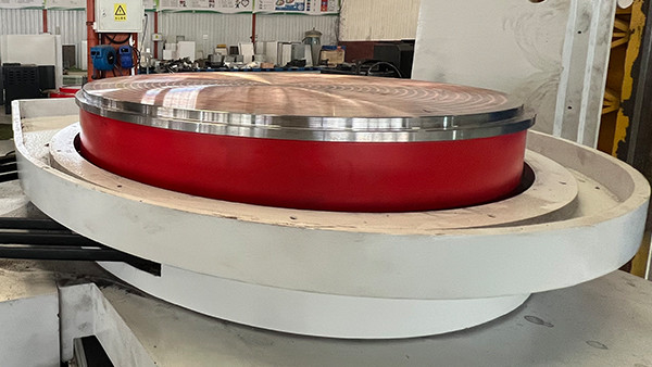 Horizontale Oberflächenschleifmaschine mit rotierendem Rundtisch HDM380