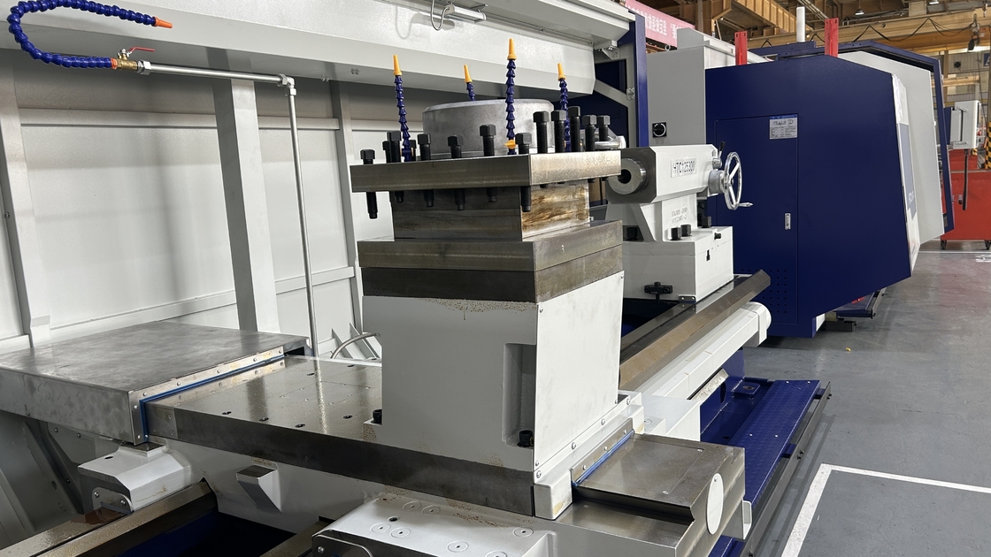 SMTCL CNC Schwerdrehmaschine HTC125300 Max Schneidlänge 3000mm Horizontales Flachbett CNC Drehmaschine