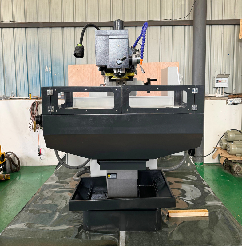 4 Achsen vertikale CNC-Fräsmaschine XKH8140A für die Verarbeitung kleiner Formen CNC-Handwerkzeuguniverselle Fräsmaschine