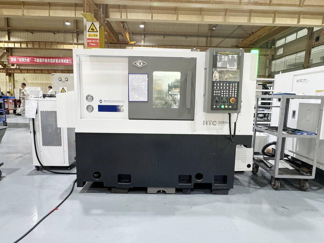 SMTCL CNC-Drehmaschine mit automatischem Laden und Entladen HTC30Hm 12-Stations-Stromturm Horizontales Drehzentrum