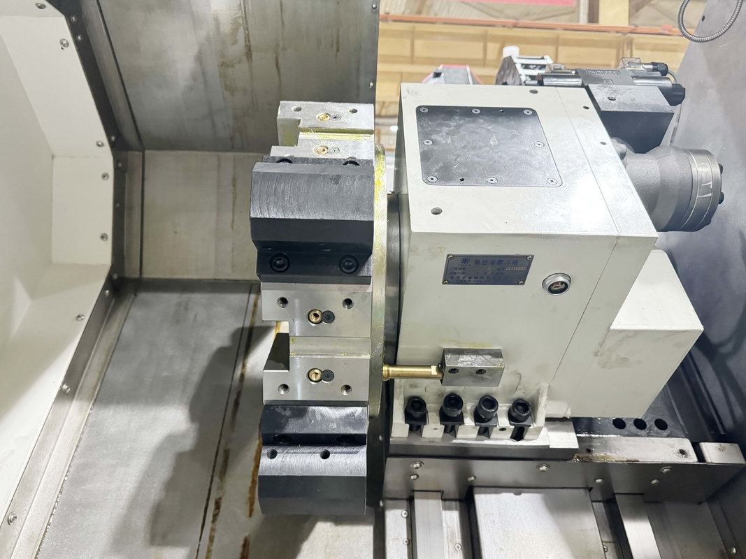 SMTCL CNC Drehmaschine HTC50B Hydraulic Tailstock Horizontale 12 Station Servo Turret Schrägbett CNC Drehmaschine für Metall