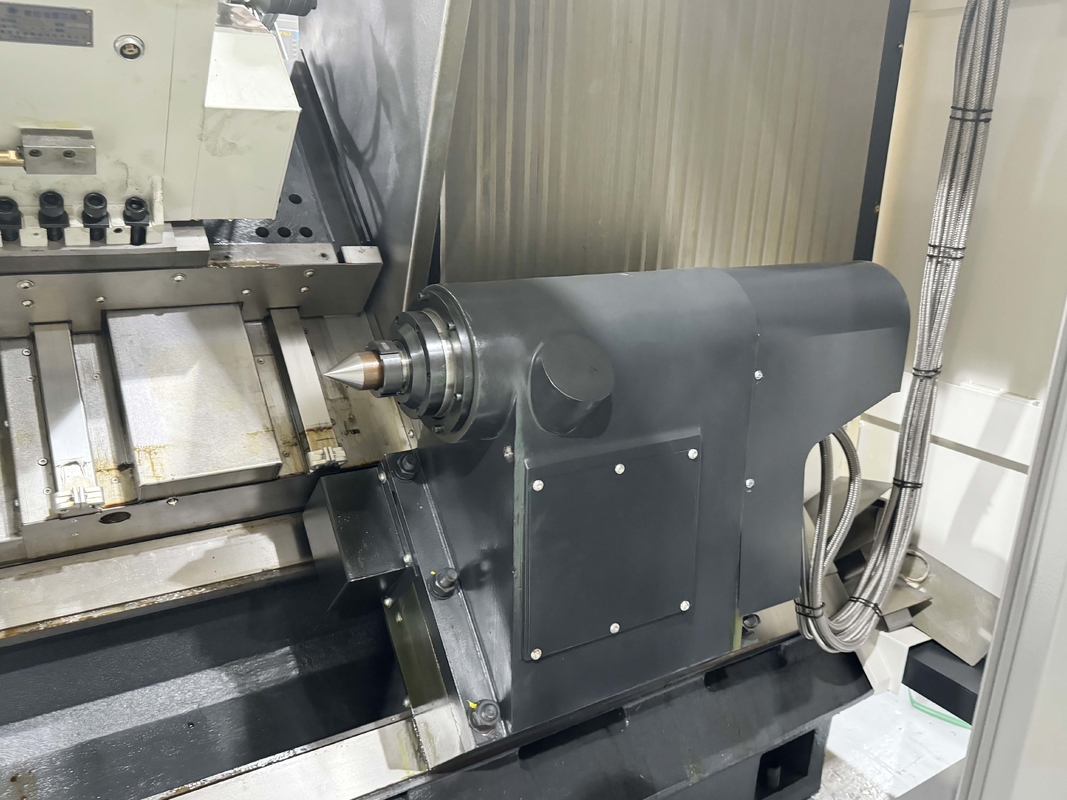 SMTCL CNC Drehmaschine HTC50B Hydraulic Tailstock Horizontale 12 Station Servo Turret Schrägbett CNC Drehmaschine für Metall