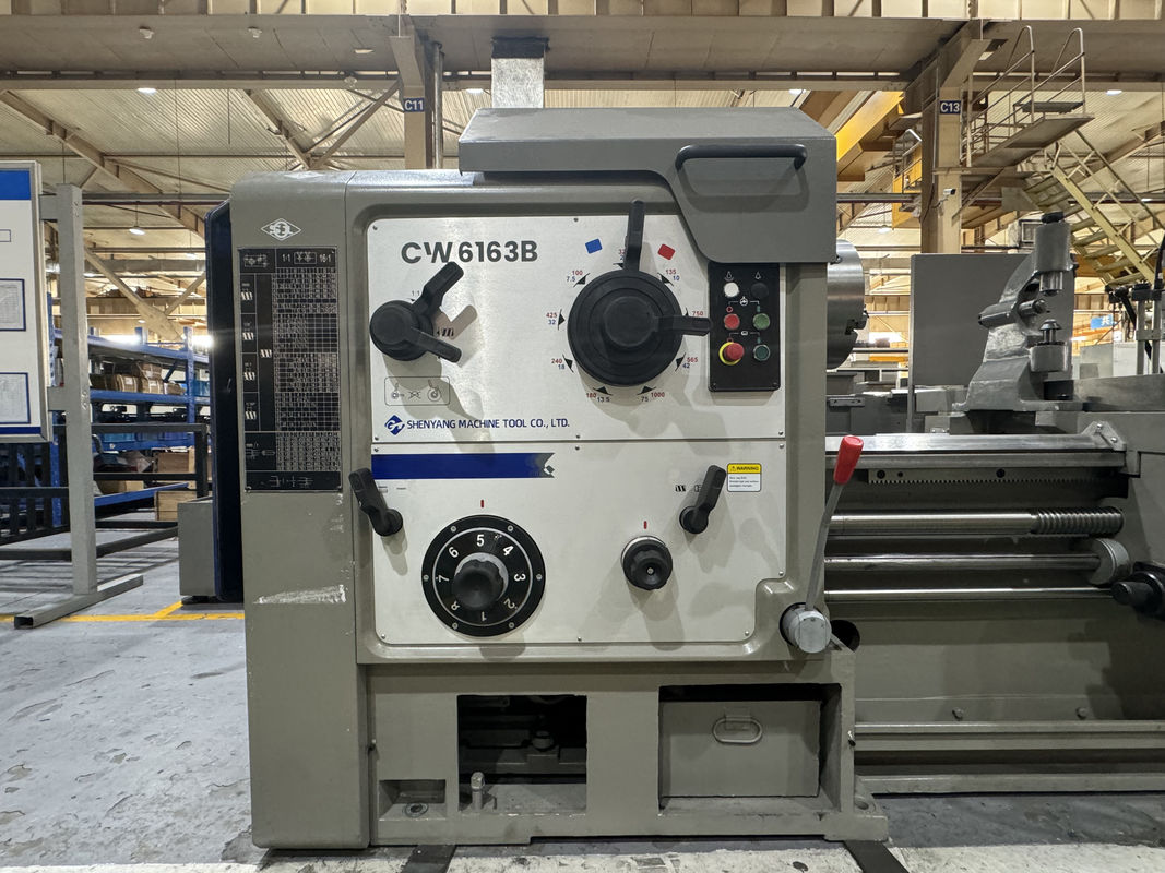 Universelle Drehmaschine CW6263B Gap-Bettdrehmaschine Hochleistungsdrehmaschine Schwerlastdrehmaschine Große horizontale Handdrehmaschine