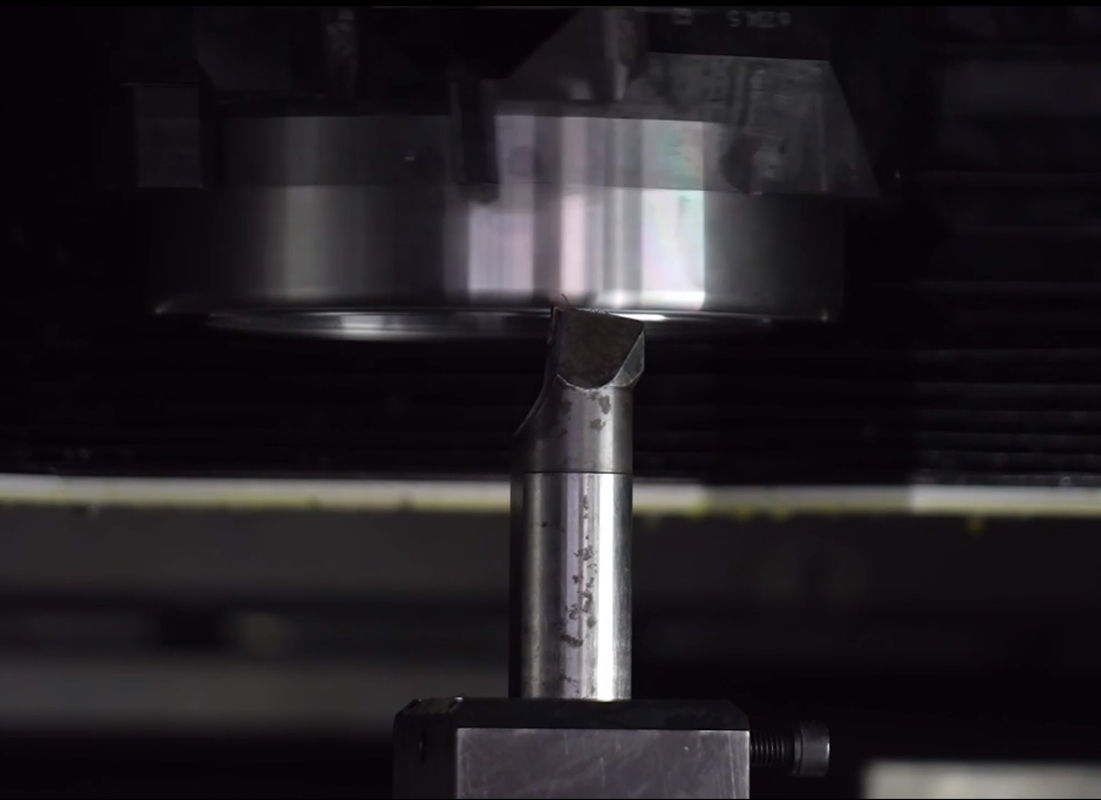 Umgekehrte vertikale Drehmaschine IVT45 Spindelgriff automatisches Be- und Entladen vertikale CNC-Drehmaschine