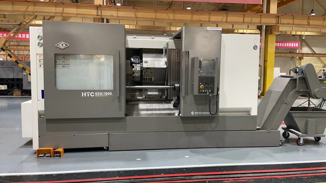 Slant Bed CNC Drehmaschine HTC63Q Maximale Schneidlänge 3000mm Schwere Schneidspindel CNC Horizontale Drehmaschine