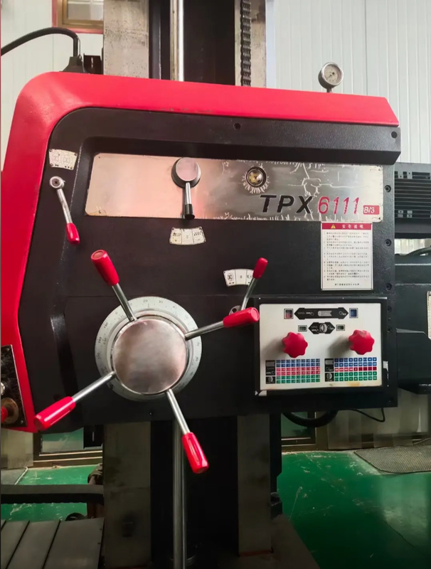 DRO Horizontale Bohr- und Fräsmaschine TPX6111B Manuelle Schwerlast-Horizontale Fräsbohrmaschine