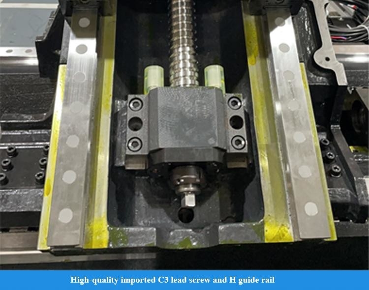 Slant-Bett CNC-Drehmaschine HTC30H Hochpräzisionsverarbeitung verschiedener Kleinteile CNC-Drehmaschine