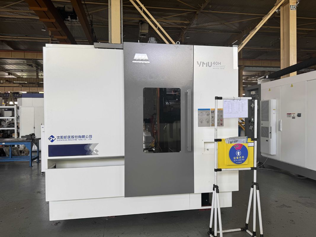 Fünf-Achsen-Bearbeitungszentrum VMU40H Max. Erlaubte Belastung 300kg 5 Achsen-Verbindung vertikale Bearbeitungszentrum