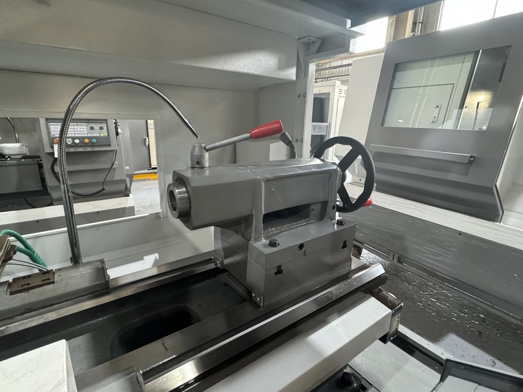 SMTCL Schwere CNC-Drehmaschine Combo Große Spindel Bohrung CAK60135 Horizontales Flachbett CNC-Drehmaschine