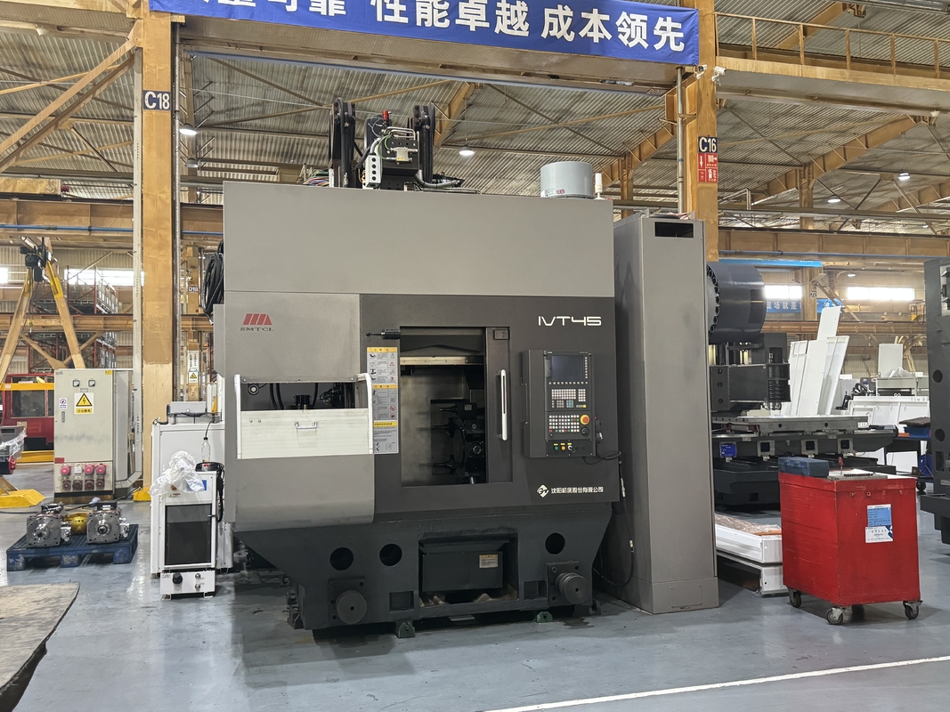 Automatisches Be- und Entladen mit umgekehrter vertikaler CNC-Drehmaschine IVT45 Automatische Produktionslinie